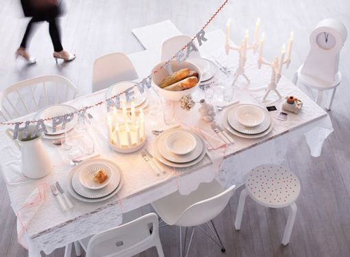 new year table| the white dahlia